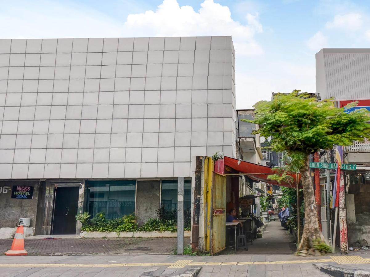 B Shaw Hotel Jakarta Exteriör bild