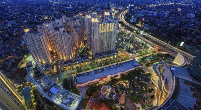 B Shaw Hotel Jakarta Exteriör bild
